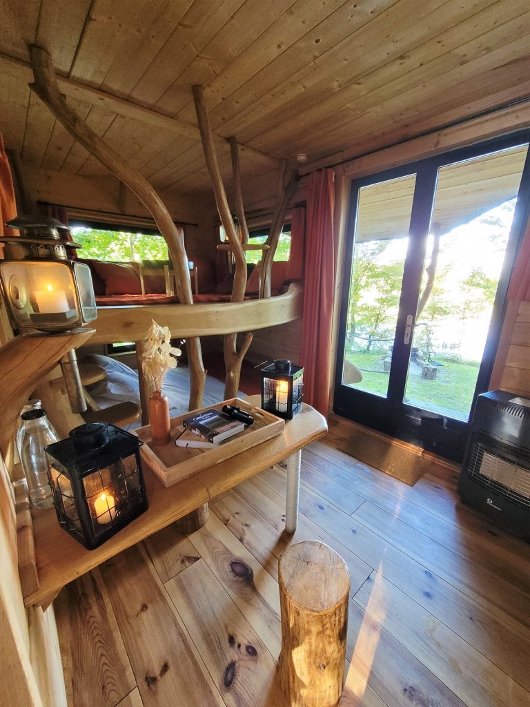 CABANE-TERRA-COTTA-1-3