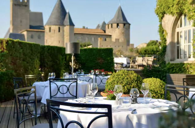 Table du Restaurant La Barbacane