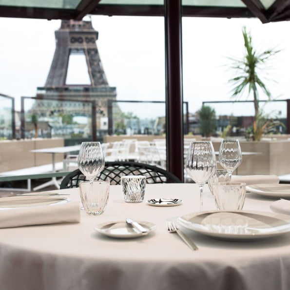 restaurant vue tour eiffel les ombres