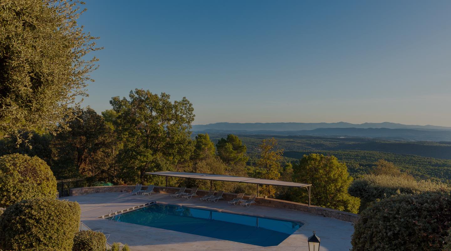 piscine bastide tourtour